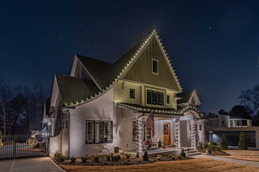 Christmas light installers near Duluth with porch and roofline lights